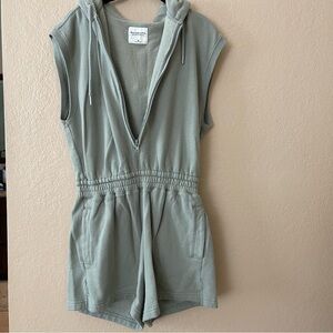 Abercrombie & Fitch Green Jumpsuit Relaxed Fit V-Neck